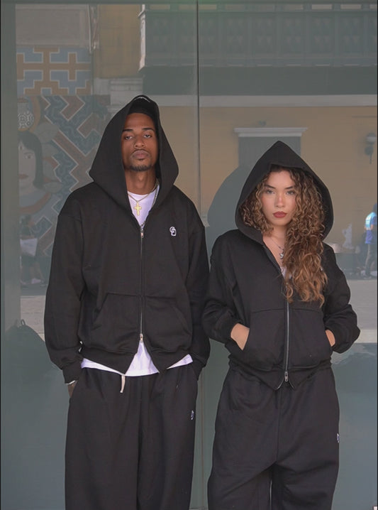 BLACK TRACKSUIT® (AHORRA S/60)